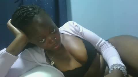 Snapshot of cilia_petite chatting on 18, 1, 2025 cilia petite online show from 18, 1, 2025