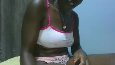Snapshot of cilia_petite chatting on 24, 1, 2025 cilia petite online show from 24, 1, 2025