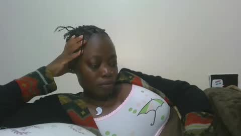 Snapshot of cilia_petite chatting on 7, 2, 2025 cilia petite online show from 7, 2, 2025