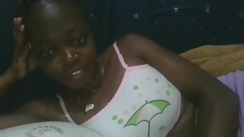 Snapshot of cilia_petite chatting on 8, 2, 2025 cilia petite online show from 8, 2, 2025