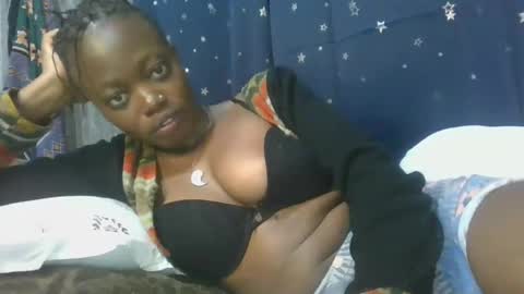Snapshot of cilia_petite chatting on 10, 2, 2025 cilia petite online show from 10, 2, 2025