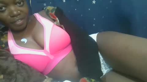 Snapshot of cilia_petite chatting on 8, 3, 2025 cilia petite online show from 8, 3, 2025