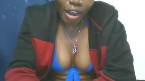Snapshot of cilia_petite chatting on 18, 9, 2025 cilia petite online show from 18, 9, 2025