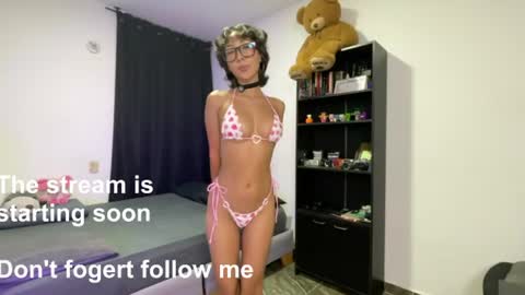 Snapshot of cinamon_kingdom chatting on 12, 7, 2026 Luna and Sebas online show from 12, 7, 2026
