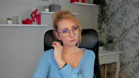 Cinderella online show from 3, 3, 2026