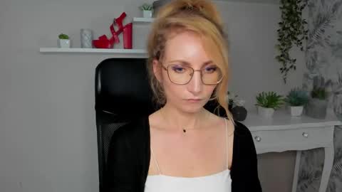 Cinderella online show from 11, 3, 2026