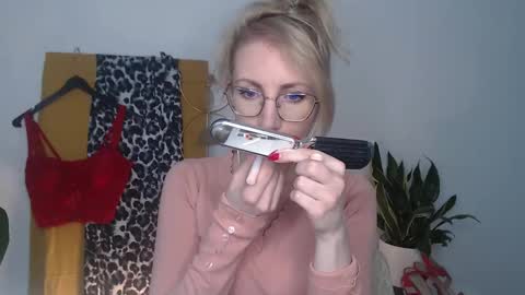 Cinderella online show from 14, 4, 2026