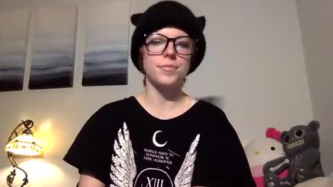 sisypheanlove online show from 12, 4, 2026