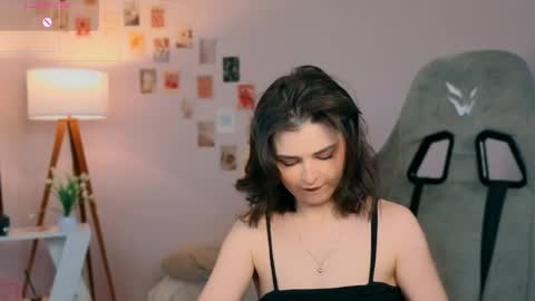 Snapshot of cindyclub_ chatting on 6, 6, 2026 Rebbeka online show from 6, 6, 2026