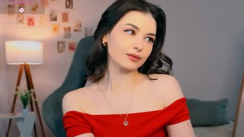 Snapshot of cindyclub_ chatting on 7, 6, 2026 Rebbeka online show from 7, 6, 2026