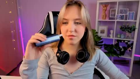 Snapshot of cindylovesmith chatting on 2, 5, 2026 cindylovesmith online show from 2, 5, 2026