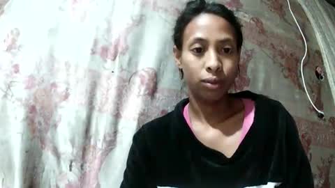 Snapshot of cindyx69q chatting on 19, 12, 2025 cindyx69q online show from 19, 12, 2025