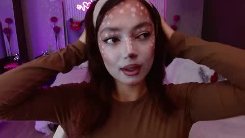 Snapshot of cinnamon_bite chatting on 14, 12, 2025 cinnamon_bite online show from 14, 12, 2025