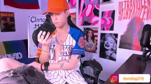 David     Independent Model online show from 11, 2, 2025