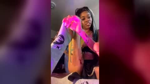 Snapshot of cinnamonbunniiii chatting on 3, 7, 2026 cinnamonbunniiii online show from 3, 7, 2026