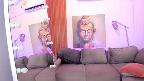 Cintia online show from 25, 11, 2025