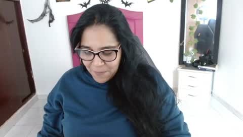 Cinthia Daniela  online show from 28, 7, 2026