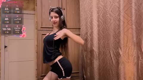 Snapshot of cirabonnet chatting on 12, 11, 2025 Lisa Salivan online show from 12, 11, 2025