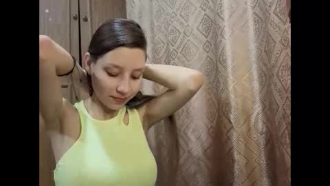 Snapshot of cirabonnet chatting on 27, 11, 2025 Lisa Salivan online show from 27, 11, 2025