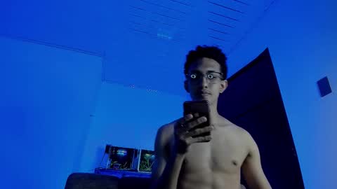 Snapshot of cj_davis1 chatting on 2, 11, 2025 cj_davis1 online show from 2, 11, 2025