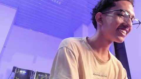 Snapshot of cj_davis1 chatting on 5, 12, 2025 cj_davis1 online show from 5, 12, 2025