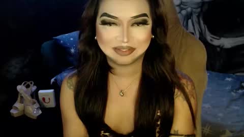 Snapshot of cj_parker69 chatting on 14, 12, 2025 QUEEN CESS online show from 14, 12, 2025