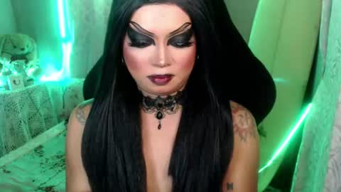 Snapshot of cj_parker69 chatting on 30, 6, 2026 QUEEN CESS online show from 30, 6, 2026