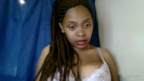 Snapshot of ckamilla45 chatting on 24, 9, 2025 ckamilla45 online show from 24, 9, 2025