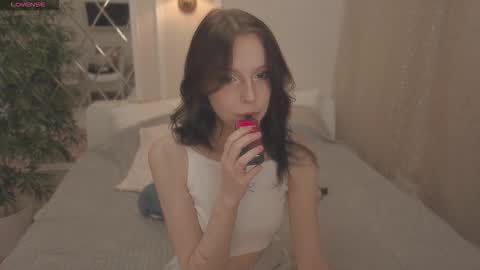 Snapshot of claire_bennett chatting on 16, 9, 2025 Claire Bennett online show from 16, 9, 2025