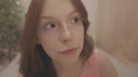 Snapshot of claire_bennett chatting on 3, 10, 2025 Claire Bennett online show from 3, 10, 2025