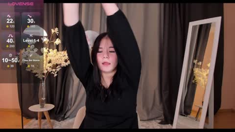 Snapshot of clairefaers chatting on 2, 12, 2024 Claire Faers online show from 2, 12, 2024