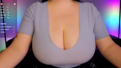 Snapshot of clara4love chatting on 4, 10, 2025 Clara online show from 4, 10, 2025