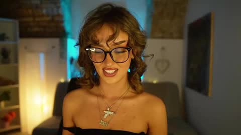 Snapshot of clara_smile chatting on 11, 2, 2025 Clara smile online show from 11, 2, 2025