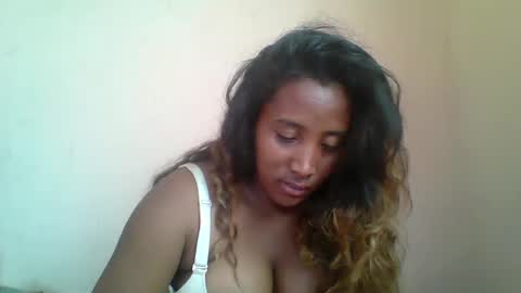 Snapshot of clarah0123 chatting on 4, 3, 2025 Clarah0123 online show from 4, 3, 2025