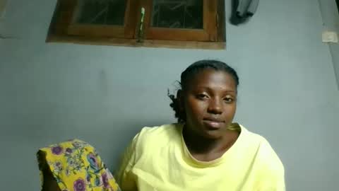 Snapshot of clarisse98 chatting on 18, 10, 2025 clarisse98 online show from 18, 10, 2025