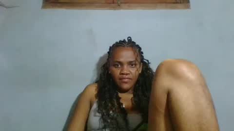 Snapshot of clarisse98 chatting on 3, 11, 2025 clarisse98 online show from 3, 11, 2025