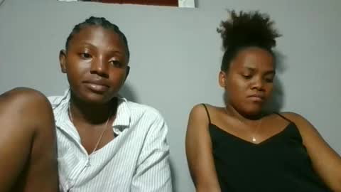 Snapshot of clarisse98 chatting on 16, 11, 2025 clarisse98 online show from 16, 11, 2025