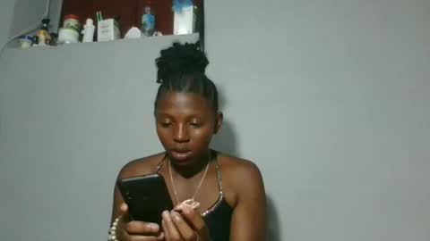 Snapshot of clarisse98 chatting on 18, 11, 2025 clarisse98 online show from 18, 11, 2025