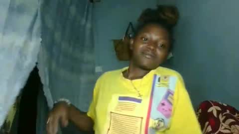 Snapshot of clarisse98 chatting on 1, 12, 2025 clarisse98 online show from 1, 12, 2025