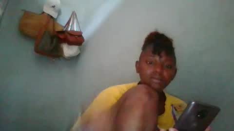 Snapshot of clarisse98 chatting on 14, 12, 2025 clarisse98 online show from 14, 12, 2025