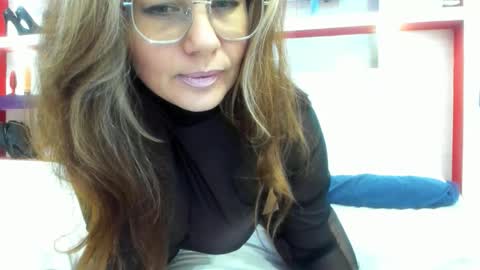Snapshot of classylady666 chatting on 18, 12, 2025 Valery online show from 18, 12, 2025