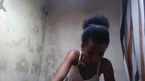 Snapshot of claudiannah chatting on 28, 10, 2025 claudianne online show from 28, 10, 2025