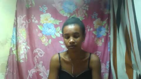 Snapshot of claudiannah chatting on 5, 11, 2025 claudianne online show from 5, 11, 2025