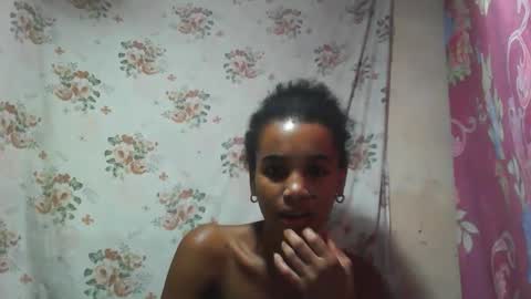 Snapshot of claudiannah chatting on 15, 12, 2025 claudianne online show from 15, 12, 2025