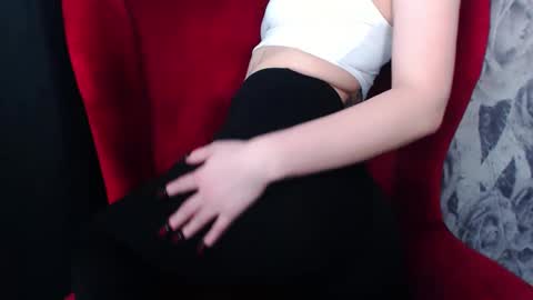 CleaDark online show from 3, 3, 2025