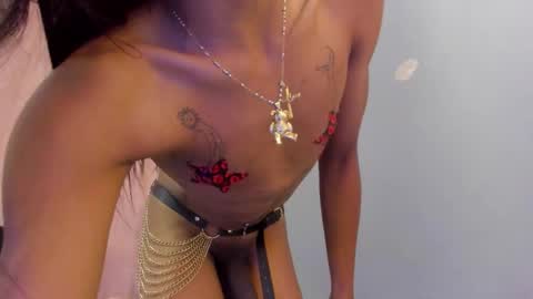 Snapshot of cleo_escobar chatting on 7, 3, 2026 Cleo online show from 7, 3, 2026