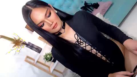 Cleo online show from 7, 11, 2025