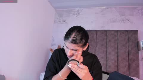 Snapshot of cleopatraa1 chatting on 4, 1, 2025 Cleopatra online show from 4, 1, 2025