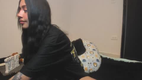 Snapshot of cleosexxx chatting on 9, 9, 2025 cleo y maikol online show from 9, 9, 2025