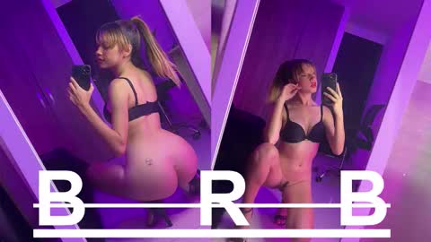 Snapshot of cleosexxx chatting on 13, 10, 2025 cleo y maikol online show from 13, 10, 2025